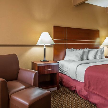 Quality Inn East Dubuque 外观 照片