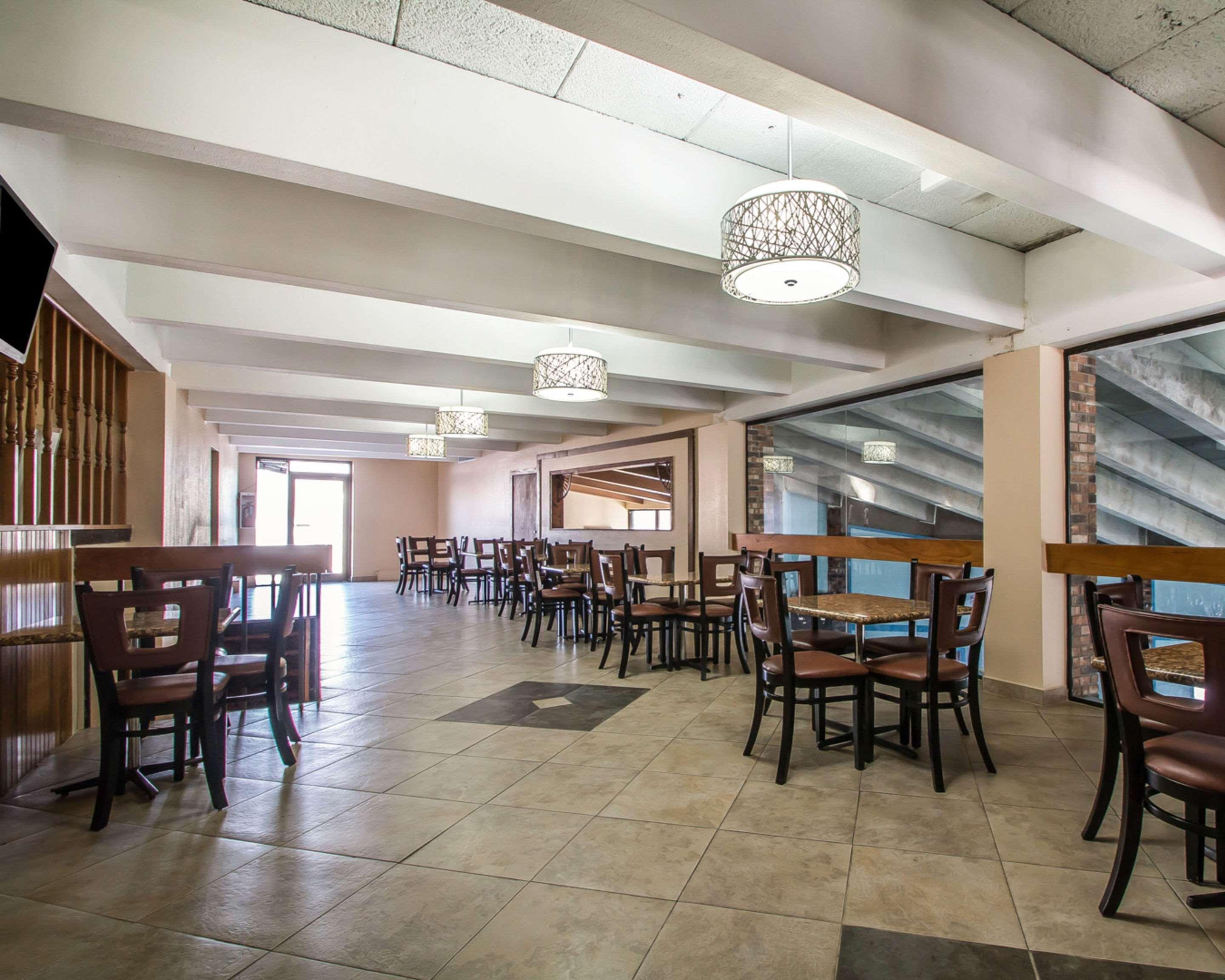 Quality Inn East Dubuque 外观 照片