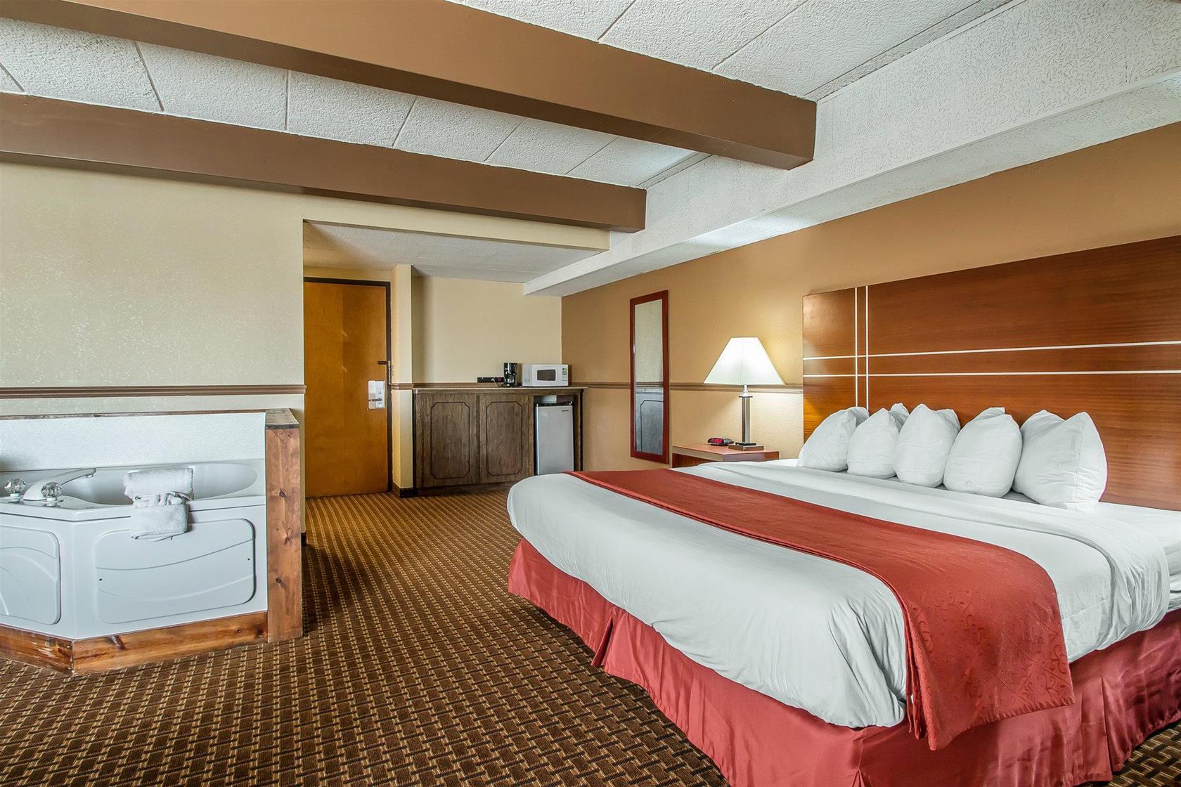 Quality Inn East Dubuque 外观 照片