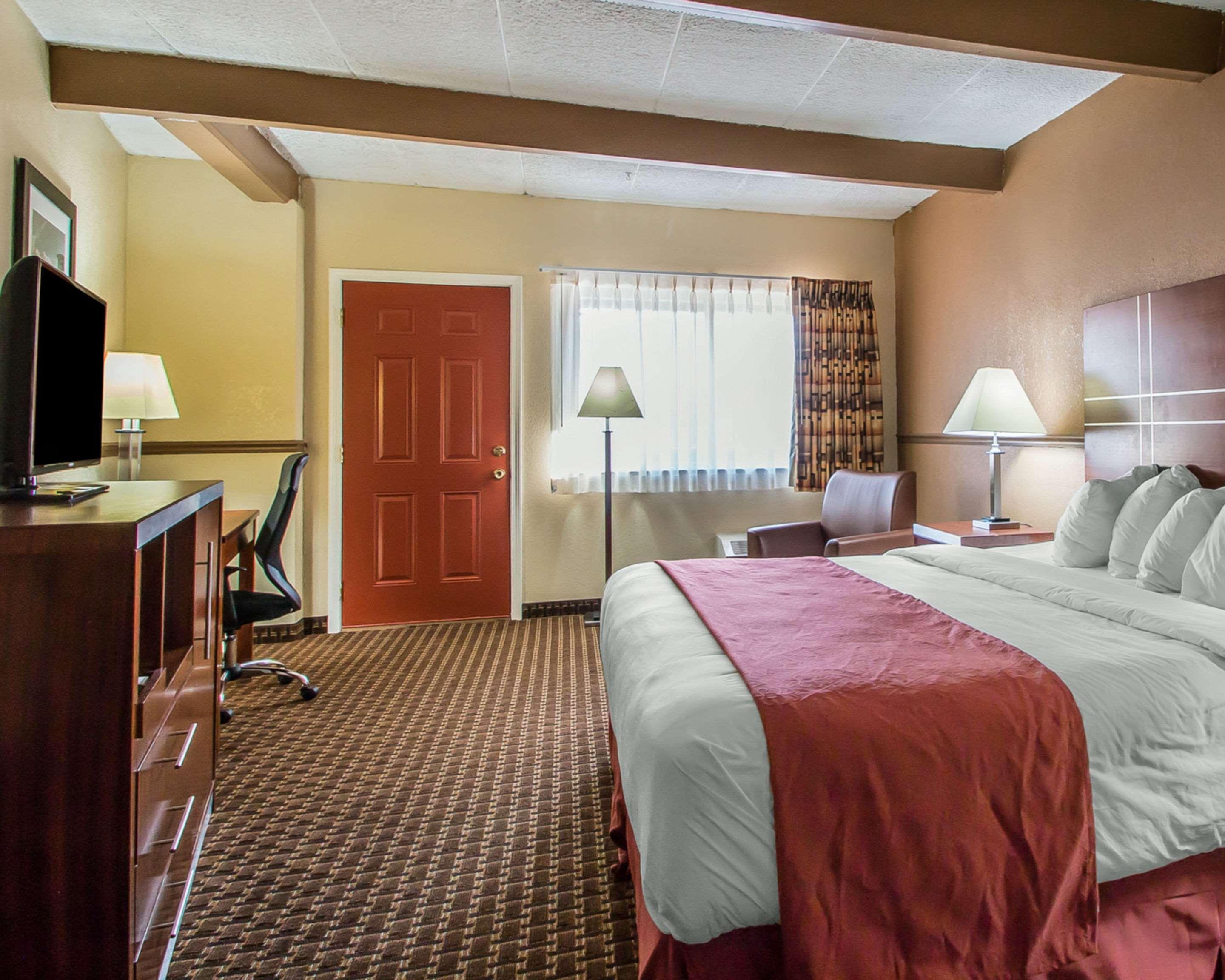 Quality Inn East Dubuque 外观 照片