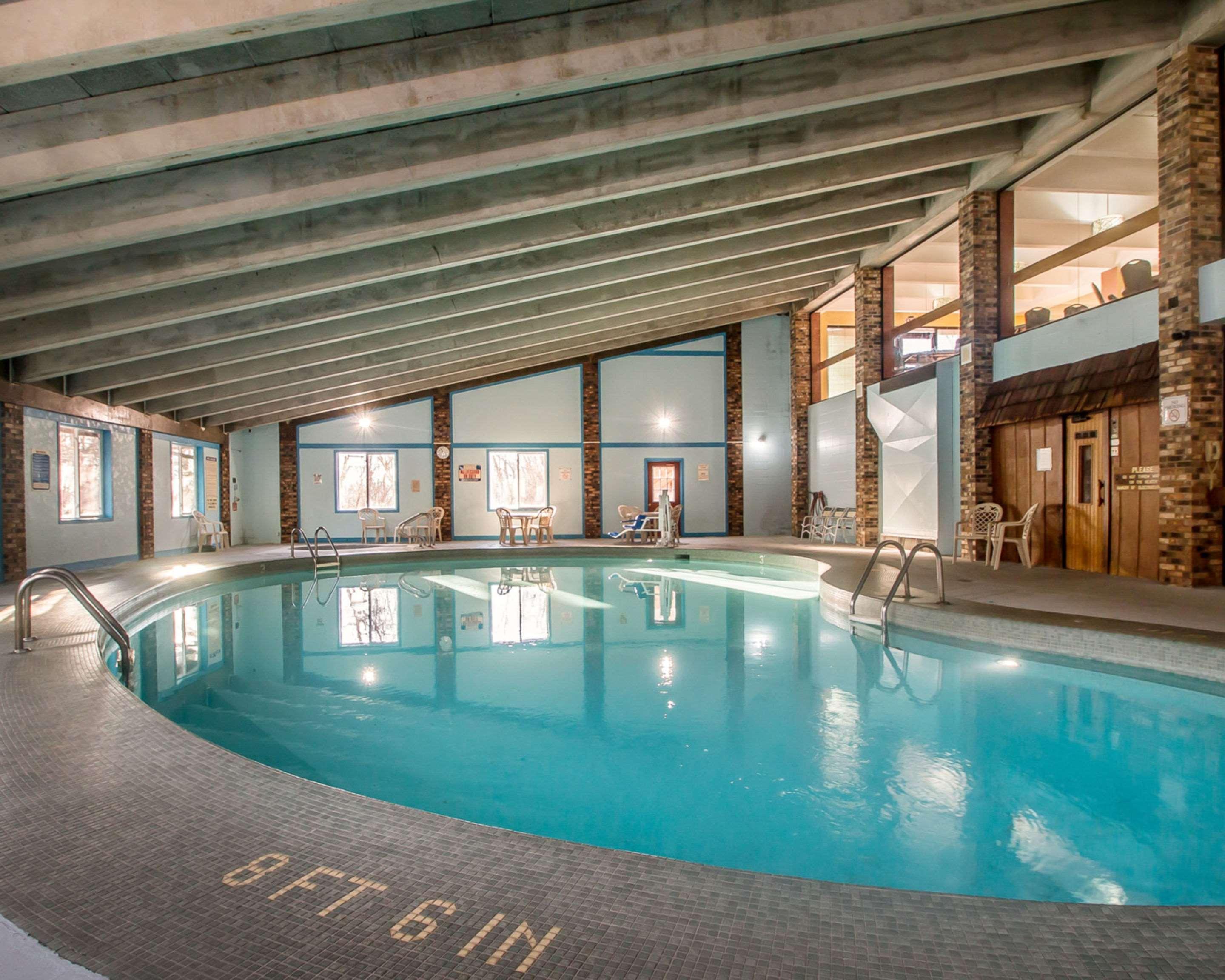 Quality Inn East Dubuque 外观 照片