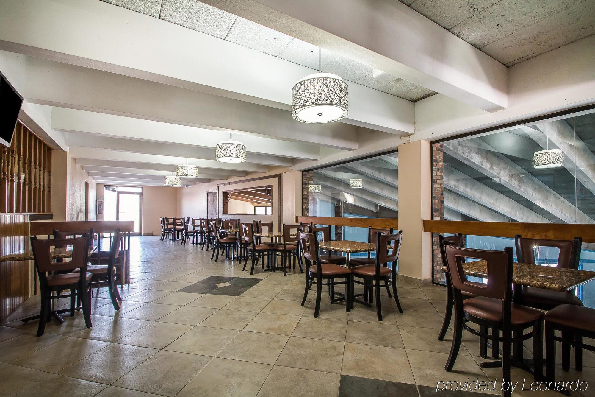 Quality Inn East Dubuque 外观 照片