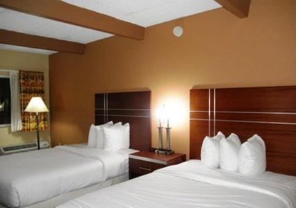 Quality Inn East Dubuque 外观 照片