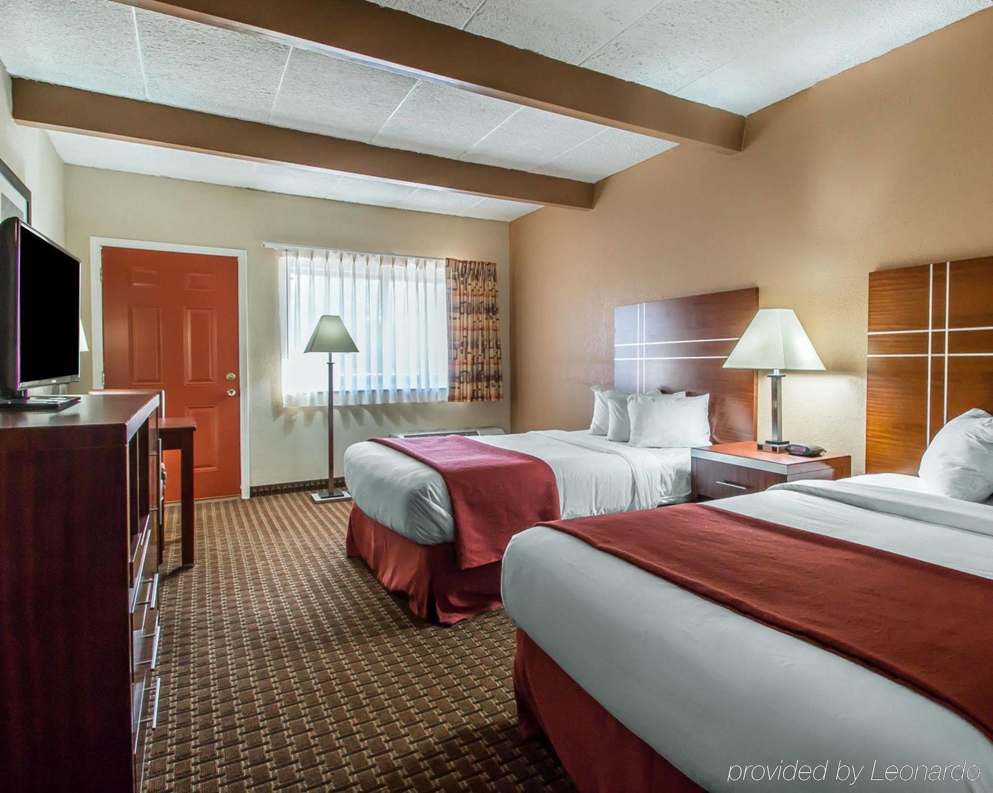 Quality Inn East Dubuque 外观 照片
