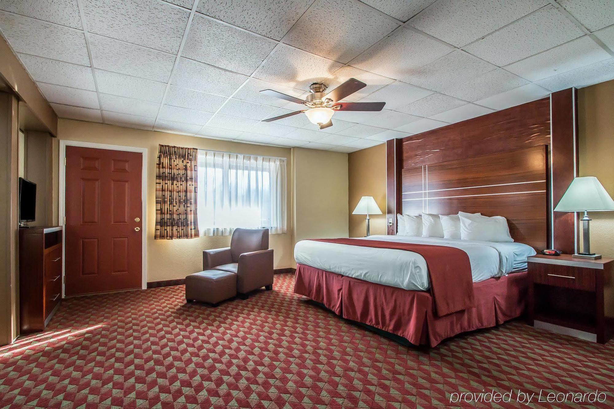 Quality Inn East Dubuque 外观 照片