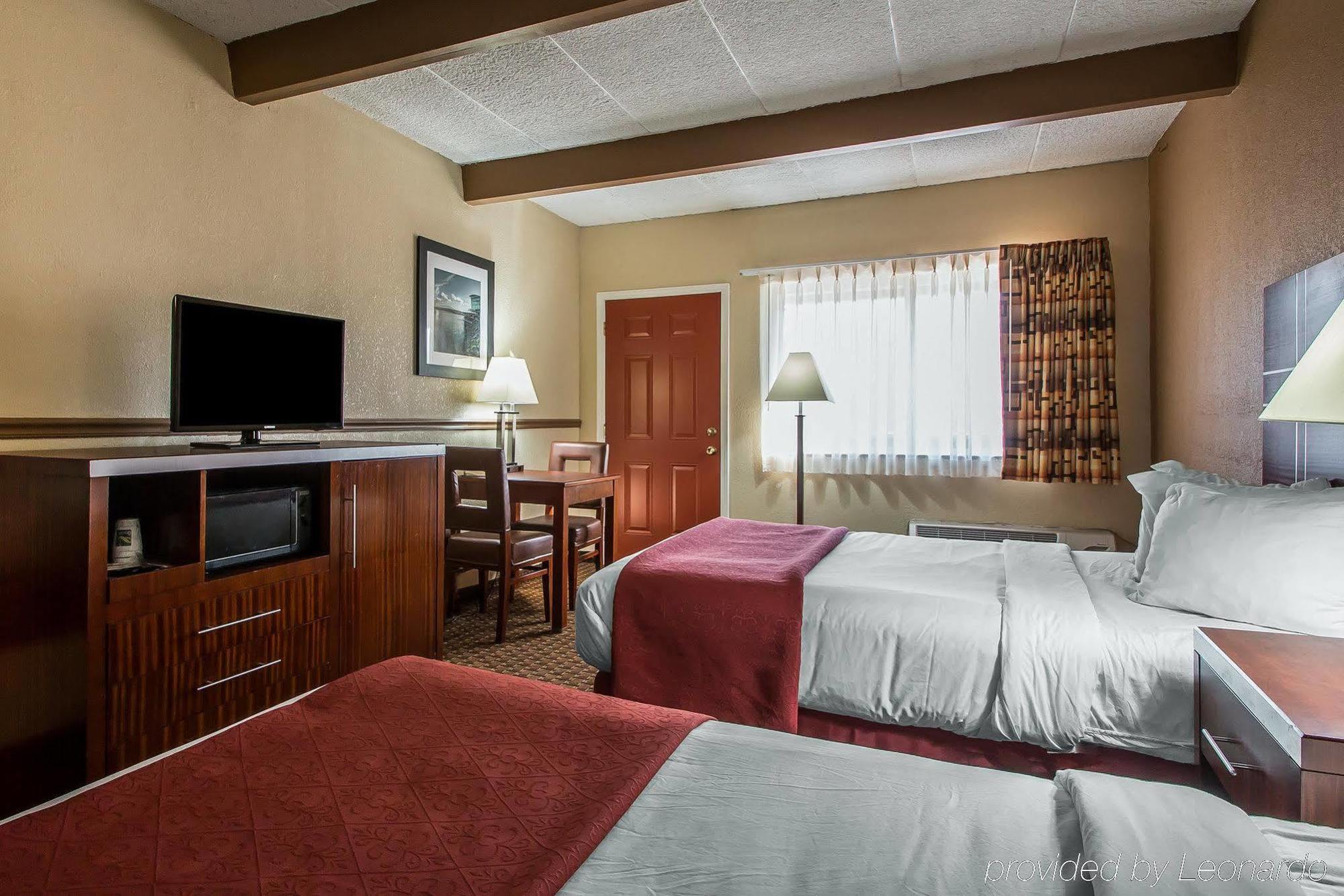 Quality Inn East Dubuque 外观 照片