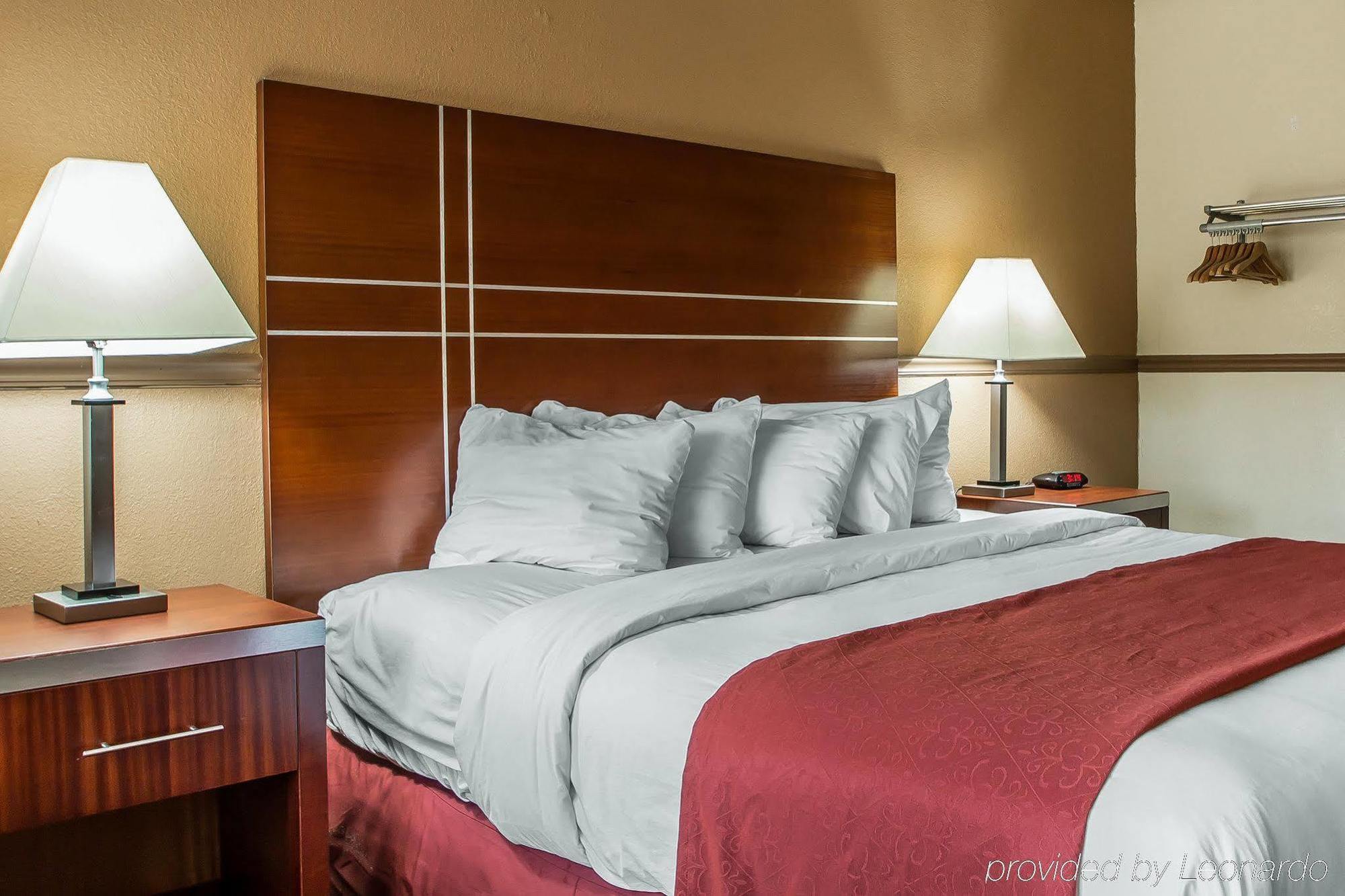 Quality Inn East Dubuque 外观 照片