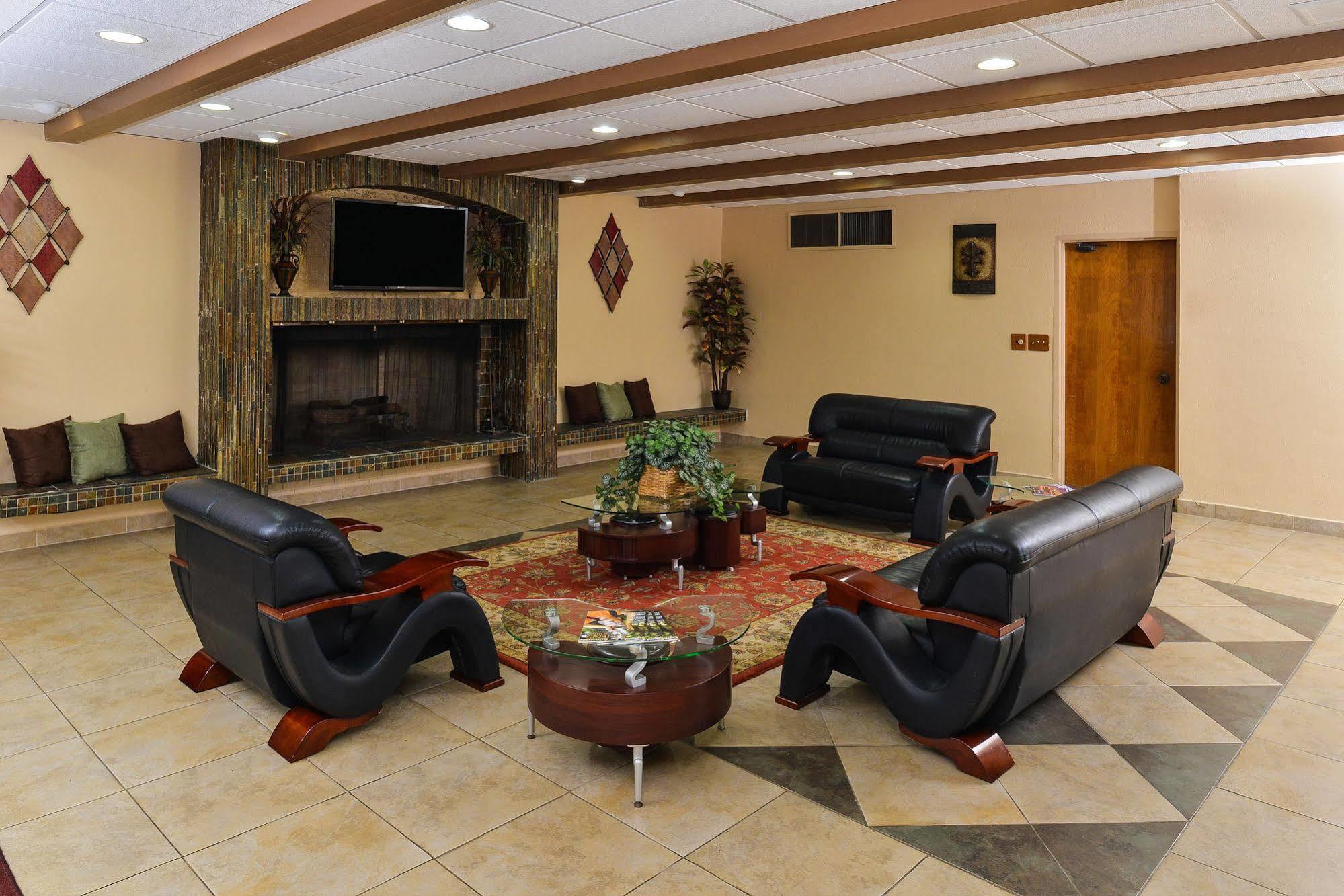 Quality Inn East Dubuque 外观 照片